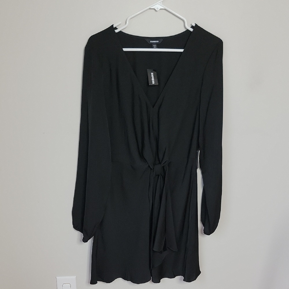 Express Black Long Sleeve V-Neck Cocktail Dress